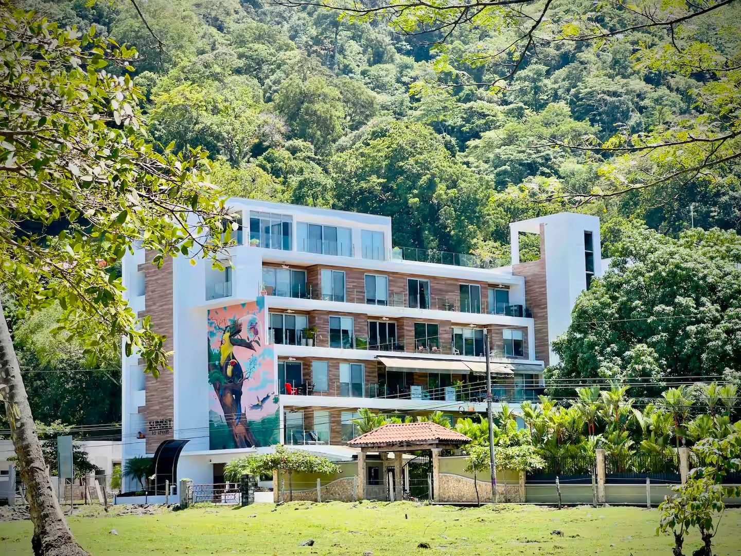 Sunset Boulevard, Jacó