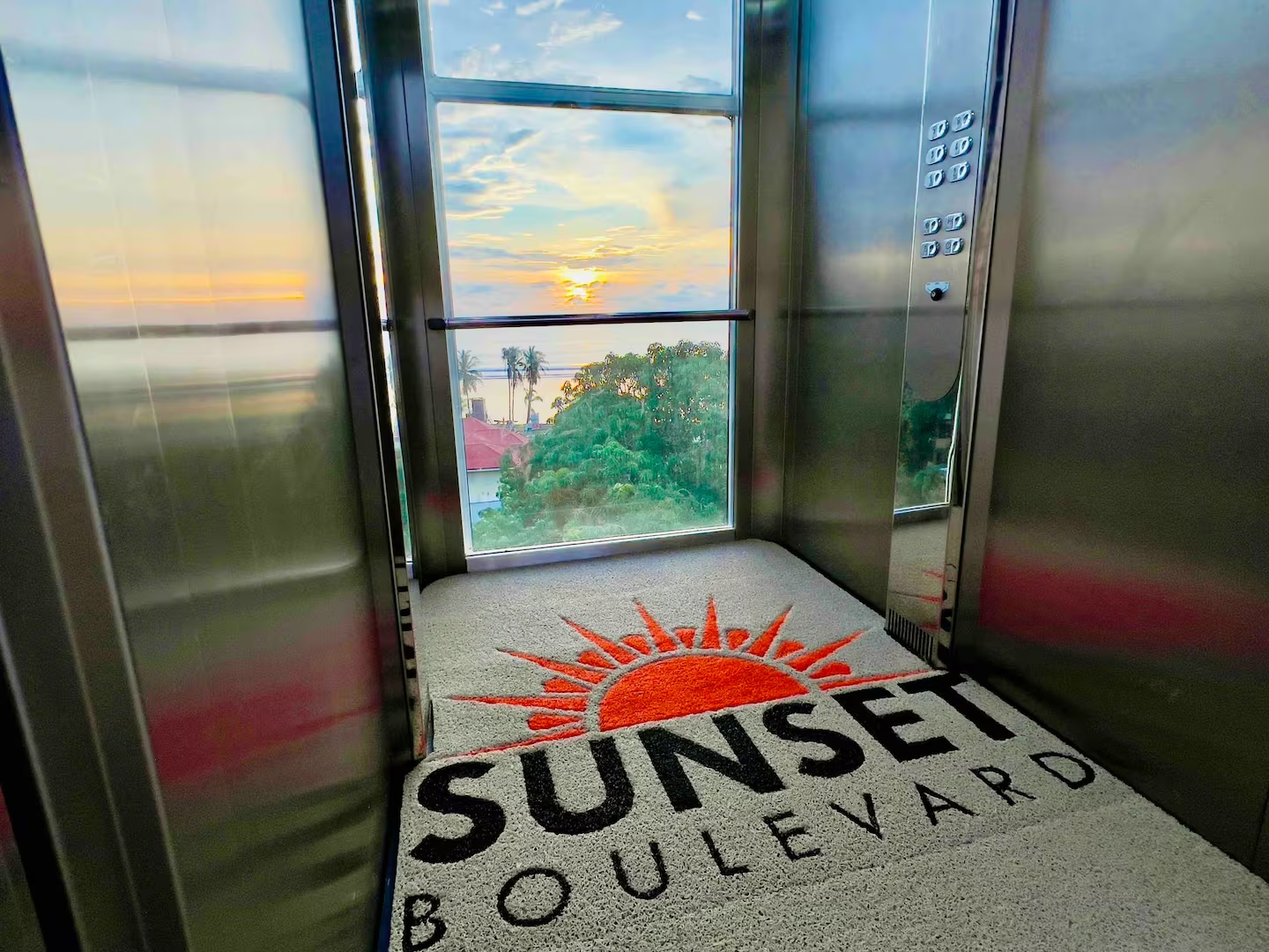 Sunset Boulevard elevator